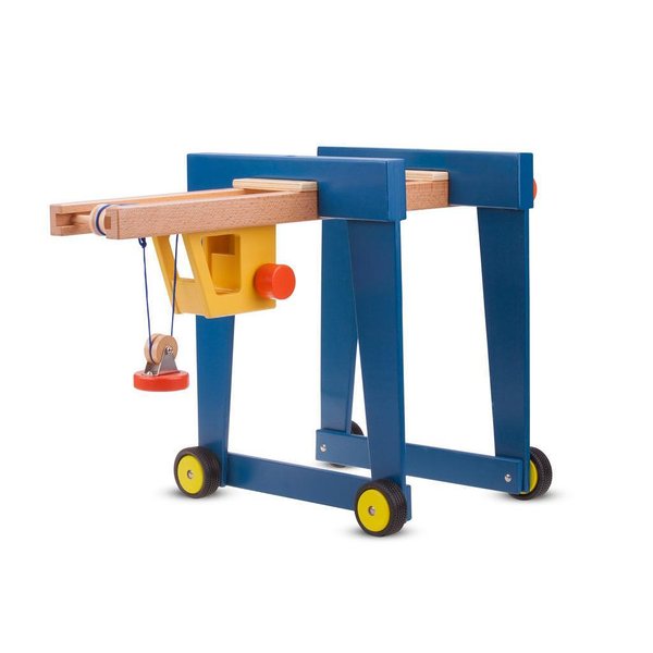 Детски дървен кран на колелца, играчка New Classic Toys, дървен строителен кран, мобилна игра за деца  

12