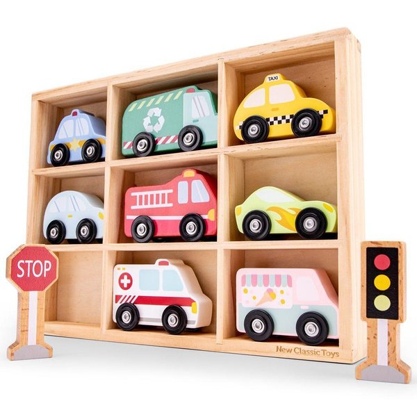 Детски дървени фигурки с автомобили, New Classic Toys

20